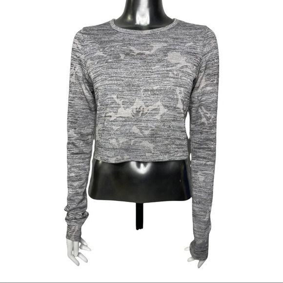 🛍️3/$40 Aritzia Wilfred Free Georgia Crop Top Long Sleeve Size Medium - Picture 3 of 7